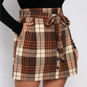 Celure Plus Plaid Fake Button Belted Skirt
